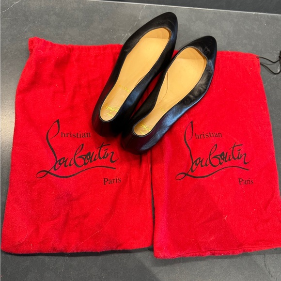 Louboutin Black Flat - Picture 1 of 3
